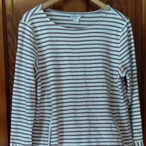 Cream and Deep Red top